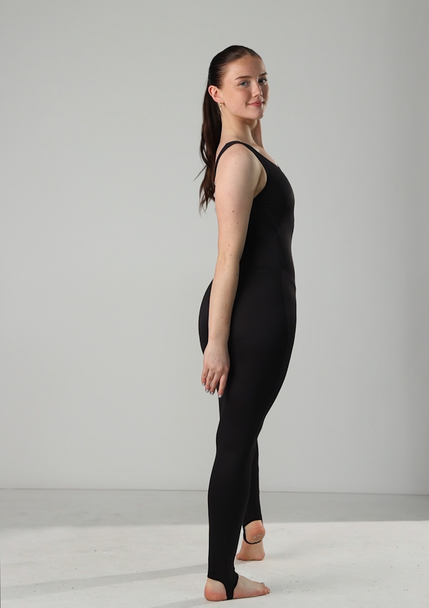 Move Dance Ballet Wrap With Thumb Loop Video