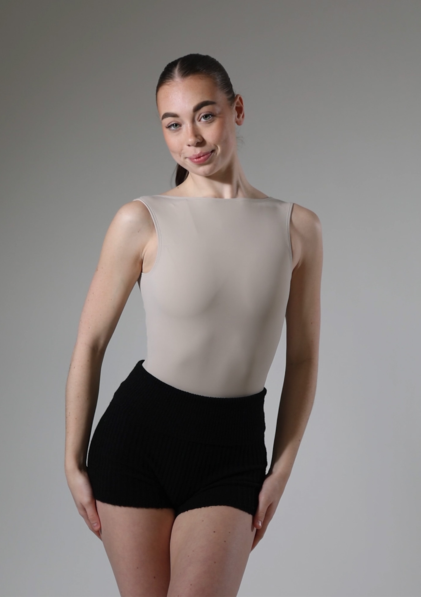 Move Dance Clover Knit Shorts Video