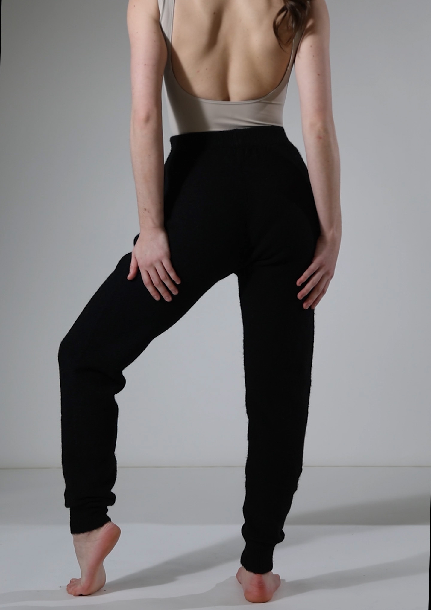 Move Dance Tessa Knit Joggers Video