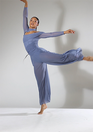 Jolista In This Moment Lyrical Costume Video