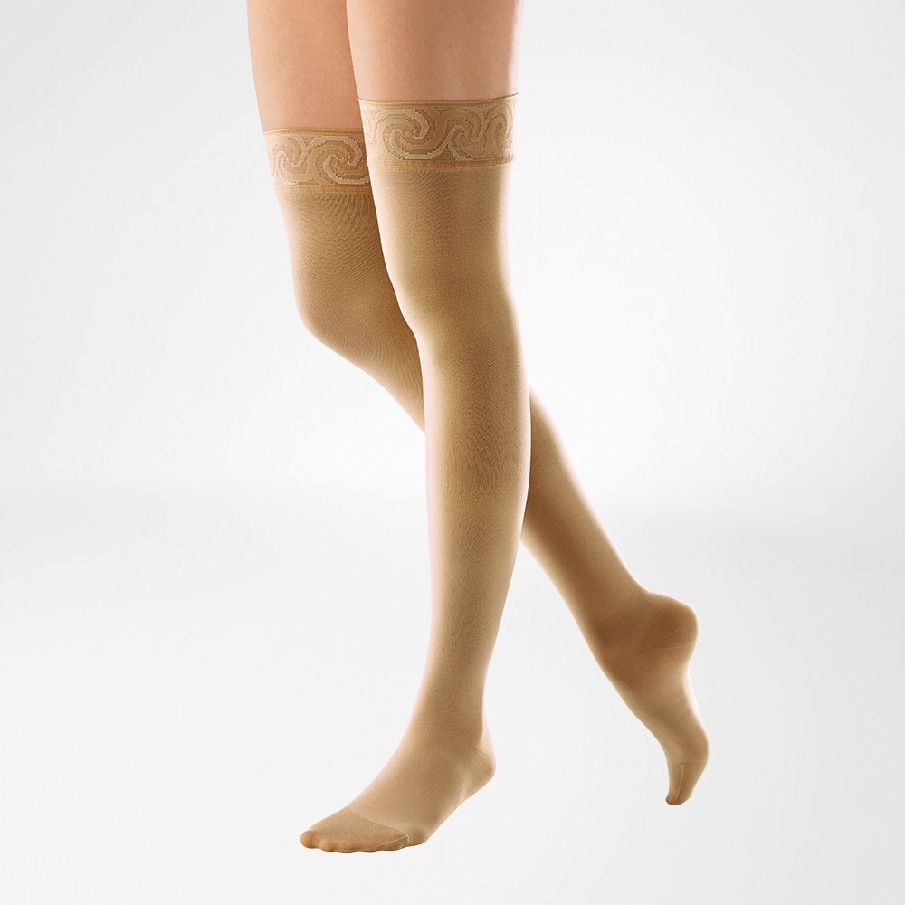VenoTrain Knee High Compression Stockings - Black