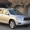 2008-2011 Toyota Highlander 12V/55W H11 Fog Lights Kit (Chrome Housing/Clear Lens)