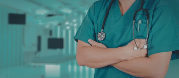 How to Keep Your Scrubs Fresh, Clean & Odor-Free After Long Shifts