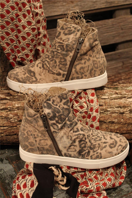 High top loafer with leopard print and zipper detailing.