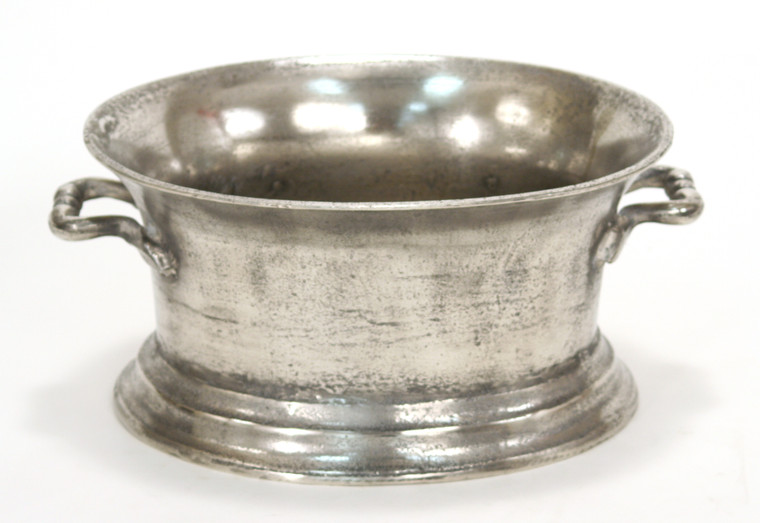 Newport Aluminum Oval Planter