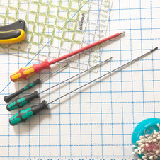 New Set of 4 High Quality Screwdrivers for Singer Featherweight 221/222 New Set of 4 High Quality Screwdrivers for Singer Featherweight 221/222