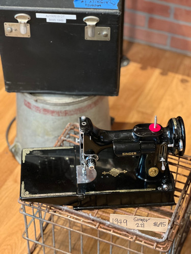 1949 Singer Featherweight 221 (AJ192619)