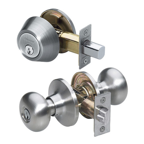 Master Lock Master Lock BCC0615KA4 Biscuit Combo Pack Door Knob & Deadbolt KW1 - Entry - Grade 3 - Satin Nickel Levers