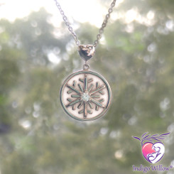 Glimmering Light Breast Milk Snowflake (Seasonal Limited Edition Item)