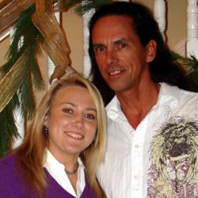xmas-eve-2010-pic-of-us-4x4-100.jpg xmas-eve-2010-pic-of-us-4x4-100.jpg