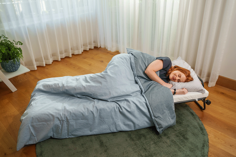 Ottoman folding into bed