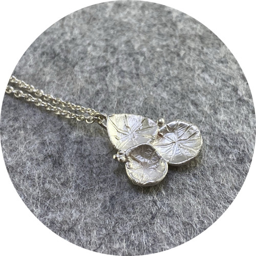Danielle Lo - 'Cluster' Pendant in Fine Silver and Sterling Silver Danielle Lo - 'Cluster' Pendant in Fine Silver and Sterling Silver