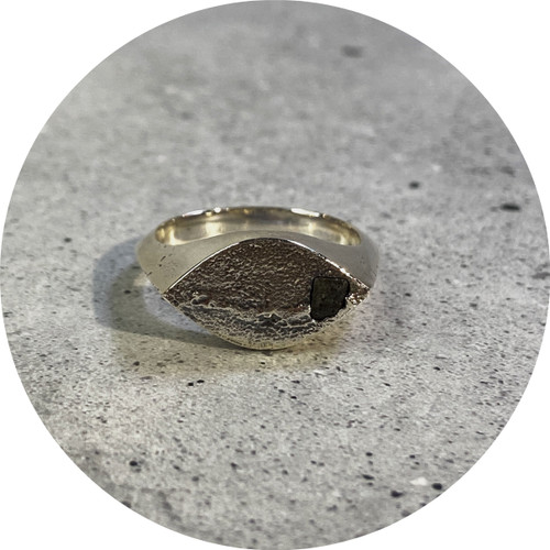 Kirra-Lea Caynes - Sandcast Elliptical Signet With Rough Sapphire - Sterling Silver, Australian Sapphire