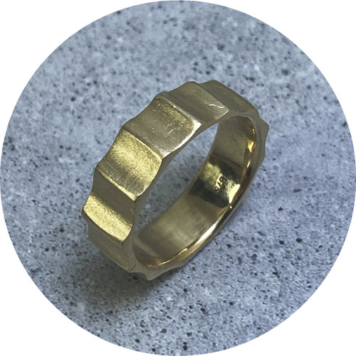 Katie Shanahan - 'Fluted' Ring, 9ct Yellow Gold, Size Q