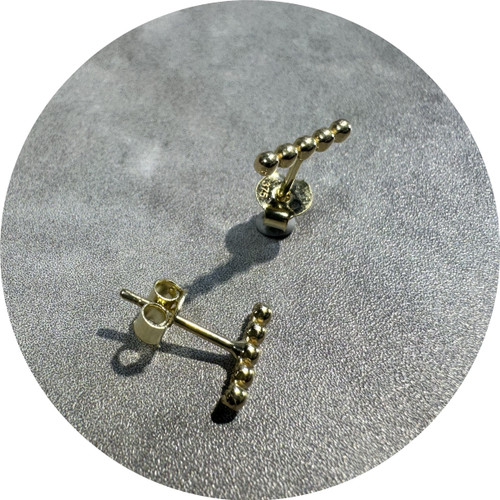 KIN - 5 Dotted Bar Stud Earring. 9ct Yellow Gold