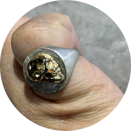 ANT HAT- Petite skull Cameo, Bi Metal, Sterling silver, 9ct yellow gold, size M