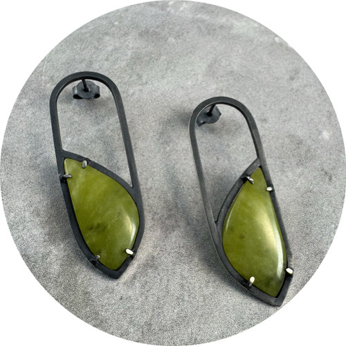 Rachael Grigulis - Inclusion: Serpentine Arch Earrings, Sterling Silver, Serpentine