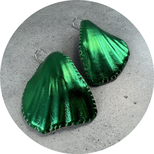Gabbee Stolp - Single Soft Shell Fragment Earrings (Green), King Scallop Shell Fragments, Leather, Cotton Thread, Sterling Silver Hooks