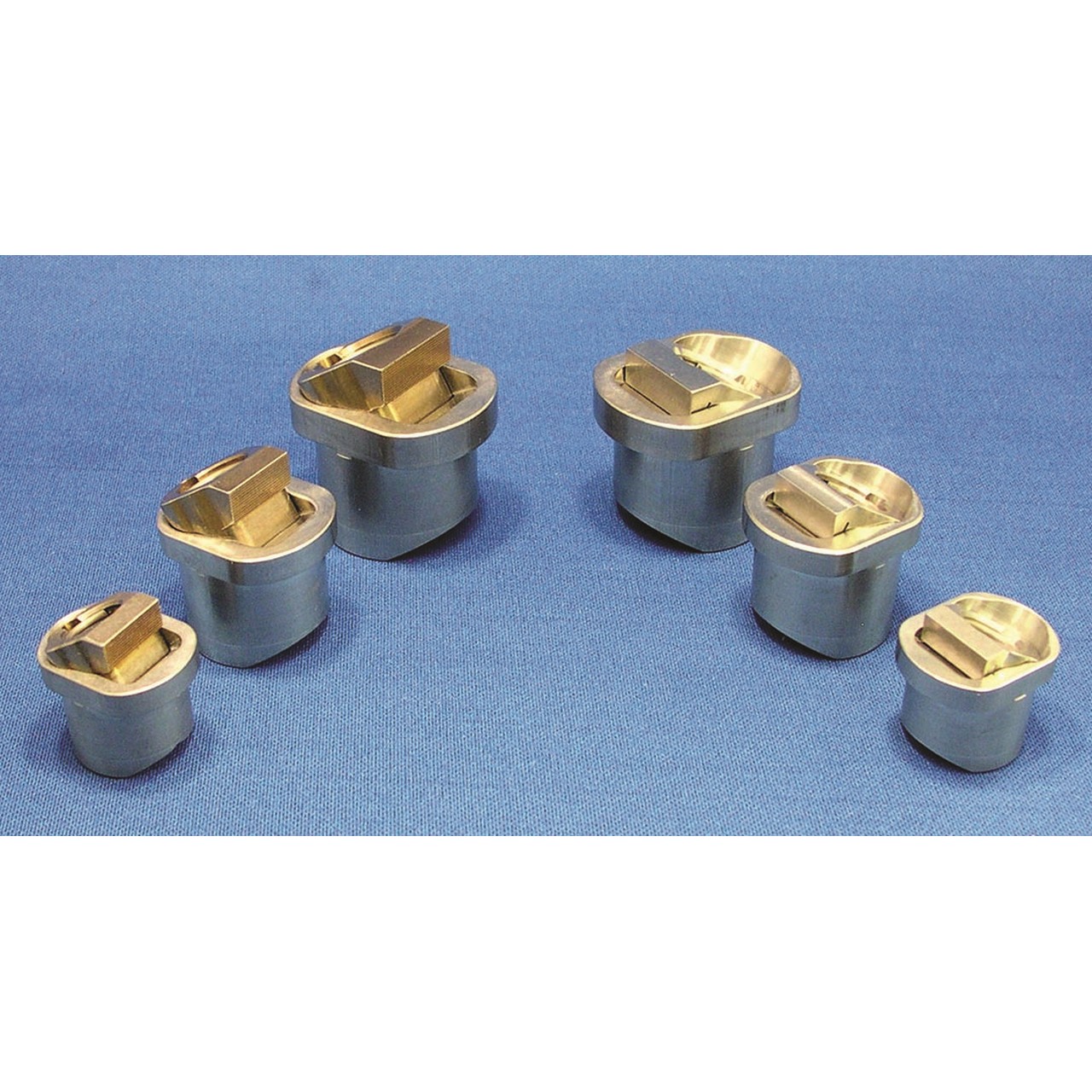 Mitee-Bite 28318 | 10-24 (M5) Screw Size x 7.3 ft-lb Max Torque x 2000 lbs Holding Force Dyna-Force Clamps