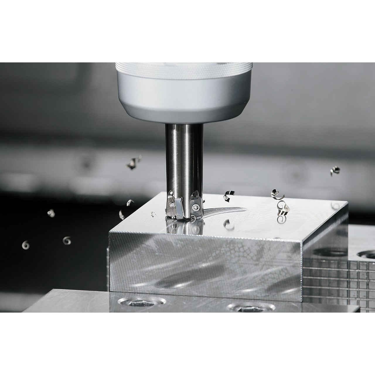 Kyocera Precision Tools THN07594 | MFH18S16032T 0.3937-0.7087" Diameter 2 Flute Steel Indexable High-Feed End Mill