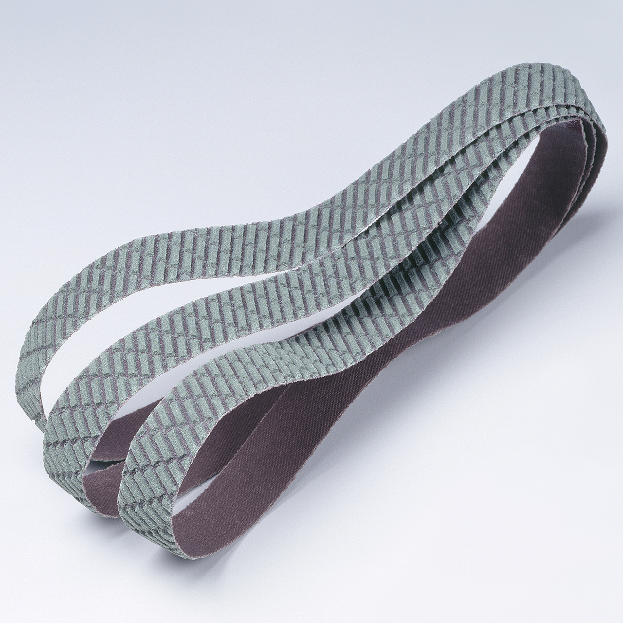 3M 7010516409 | 327DC x Non Pertinent Grit x 132.000" OAL Aluminum Oxide Cloth Belt