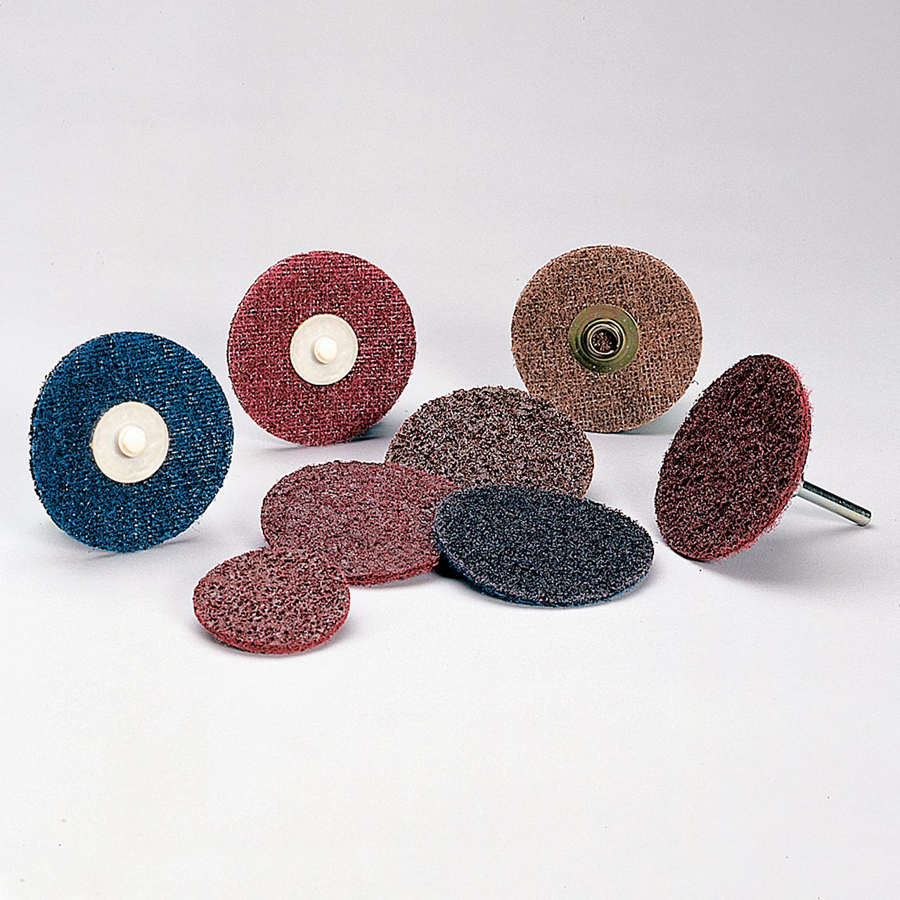 3M 7000046868 | 840388 Standard Abrasives 2" Diameter Medium Aluminum Oxide Quick Change Surface Conditioning GP Disc
