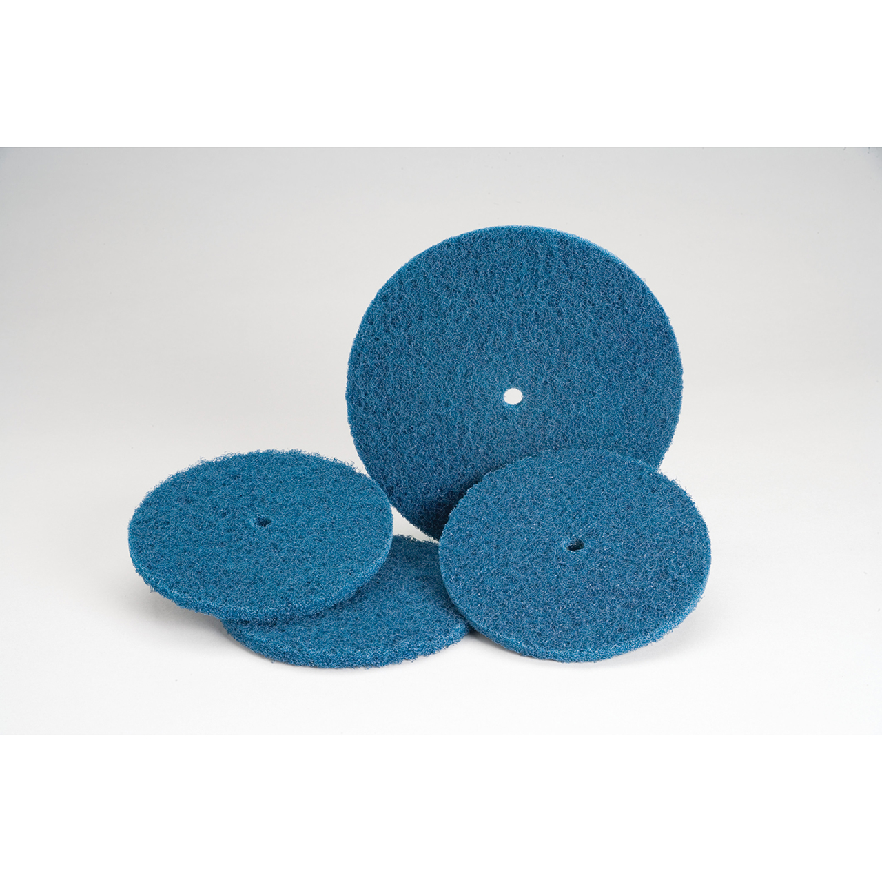 3M 7010331585 | 840323 Standard Abrasives 2" Diameter Very Fine Aluminum Oxide Quick Change Buff and Blend HS Disc