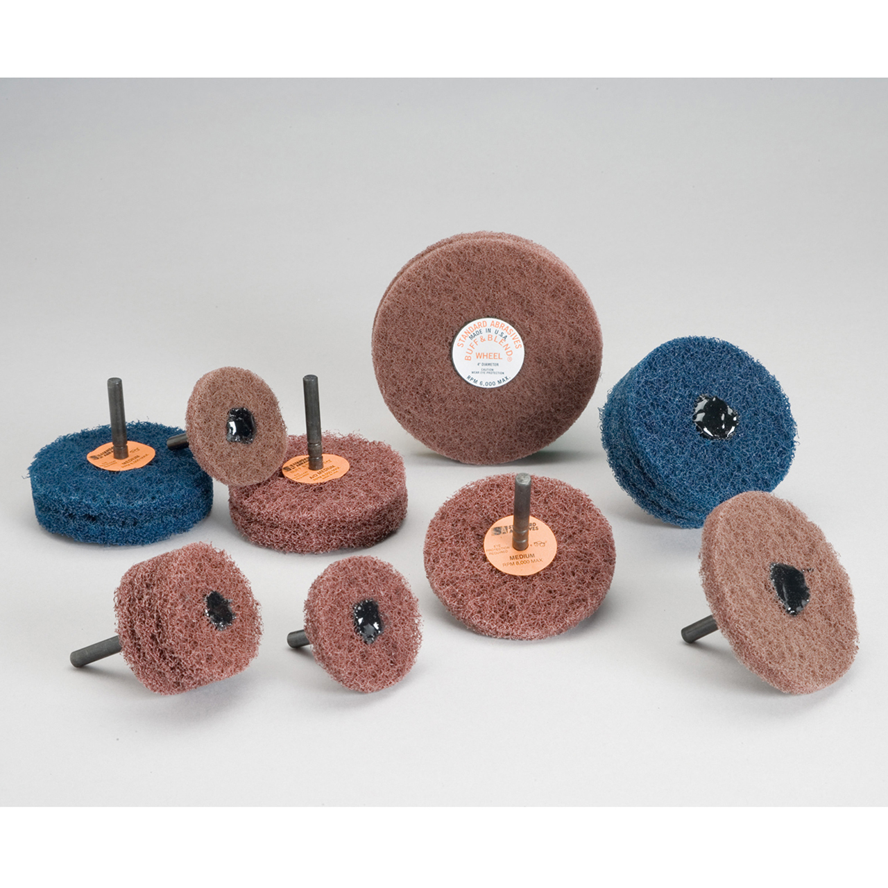 3M 7100095203 | 880515 Standard Abrasives 1/4" Hole Diameter x 3" OAD 2 Ply Aluminum Oxide Buff and Blend GP Wheel