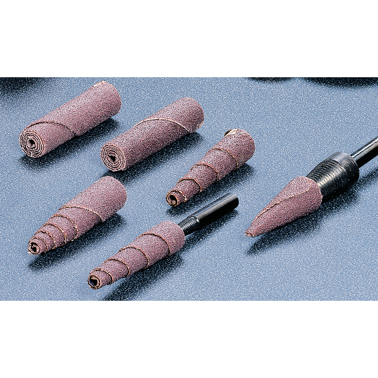 3M 7010331314 | 727332 0.500" Diameter x 1.500" OAL x 60 Grit Zirconia Straight Cartridge Roll