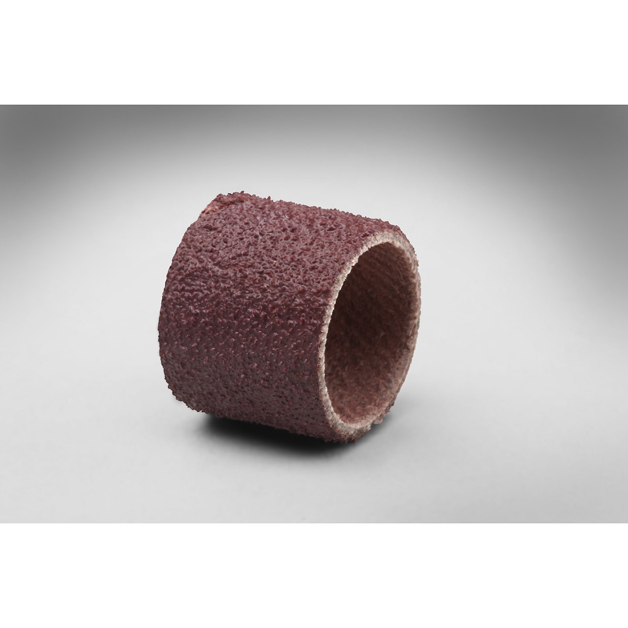 3M 7010326217 | 0.500" Diameter x 0.500" OAL x P180 Grit Aluminum Oxide Spiral Band