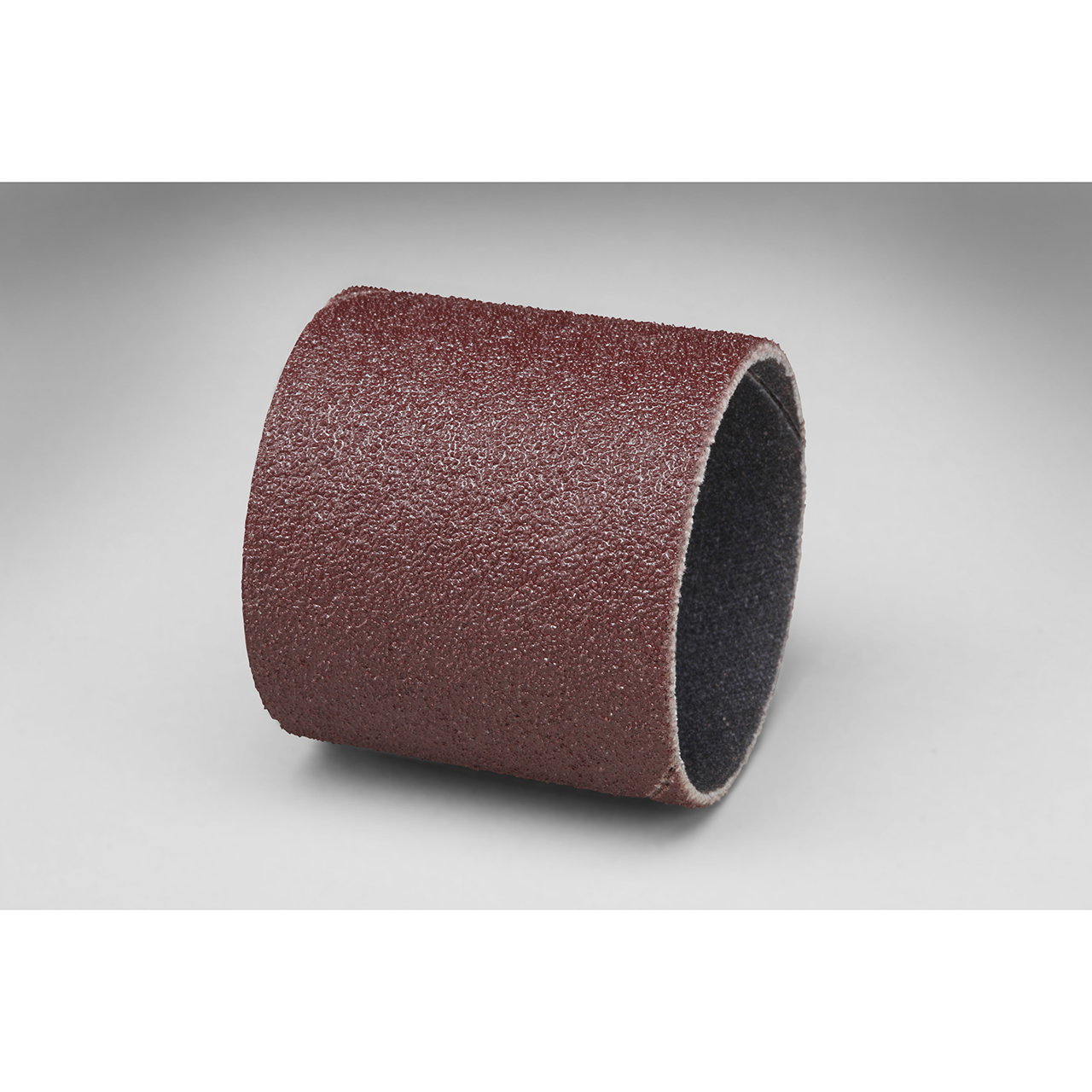 3M 7010326192 | 1.500" Diameter x 1.500" OAL x 40 Grit Aluminum Oxide Spiral Band
