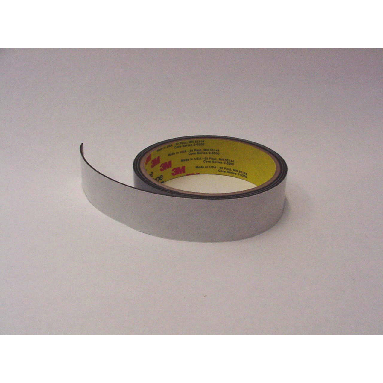 3M 7000048514 | 36.000yd Overall Length x 0.750" Width x 0.10mm Thickness Acrylic 4726 General Purpose Foam Tape - Black