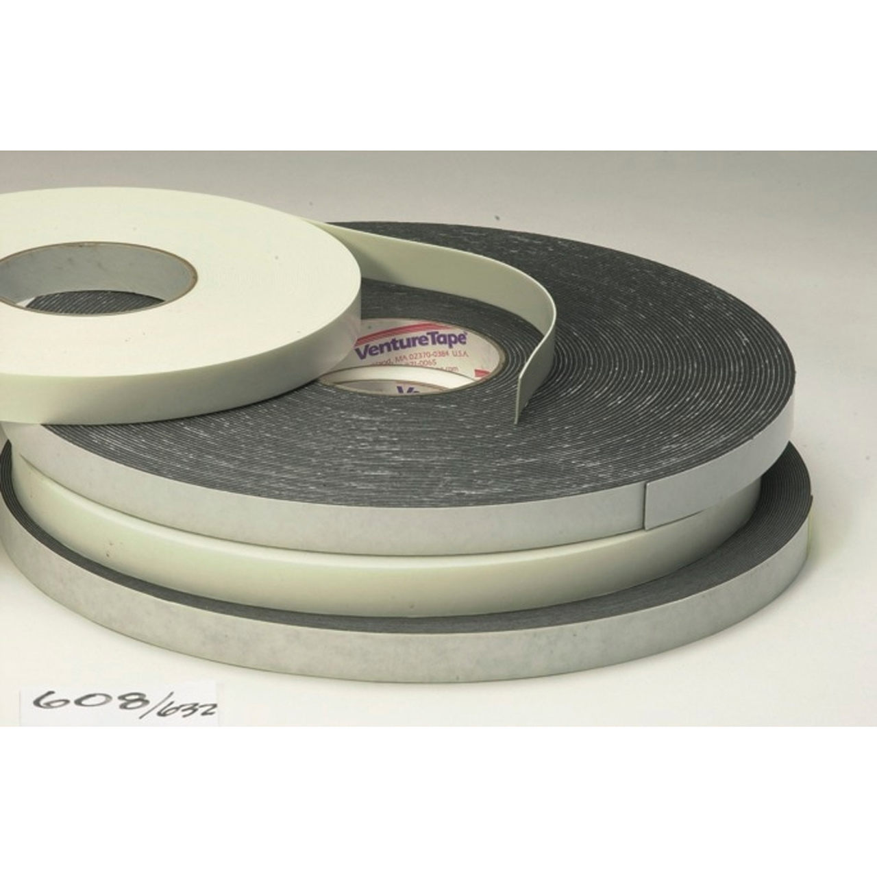 3M 7100043808 | Venture Tape 50.000yd OAL x 0.300" Width x 0.10mm Thickness Polyethylene Foam VG1216 General Purpose Foam Tape - Black