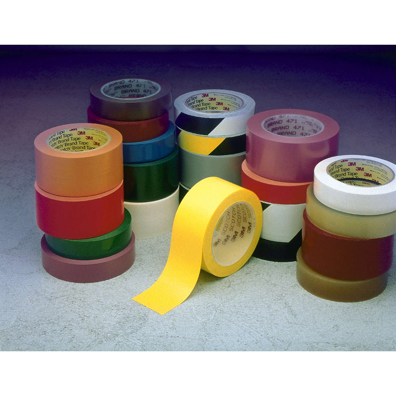 3M 7010313024 | 36 yd x 20.750" Width x 10.4 mil Thickness Vinyl Tape