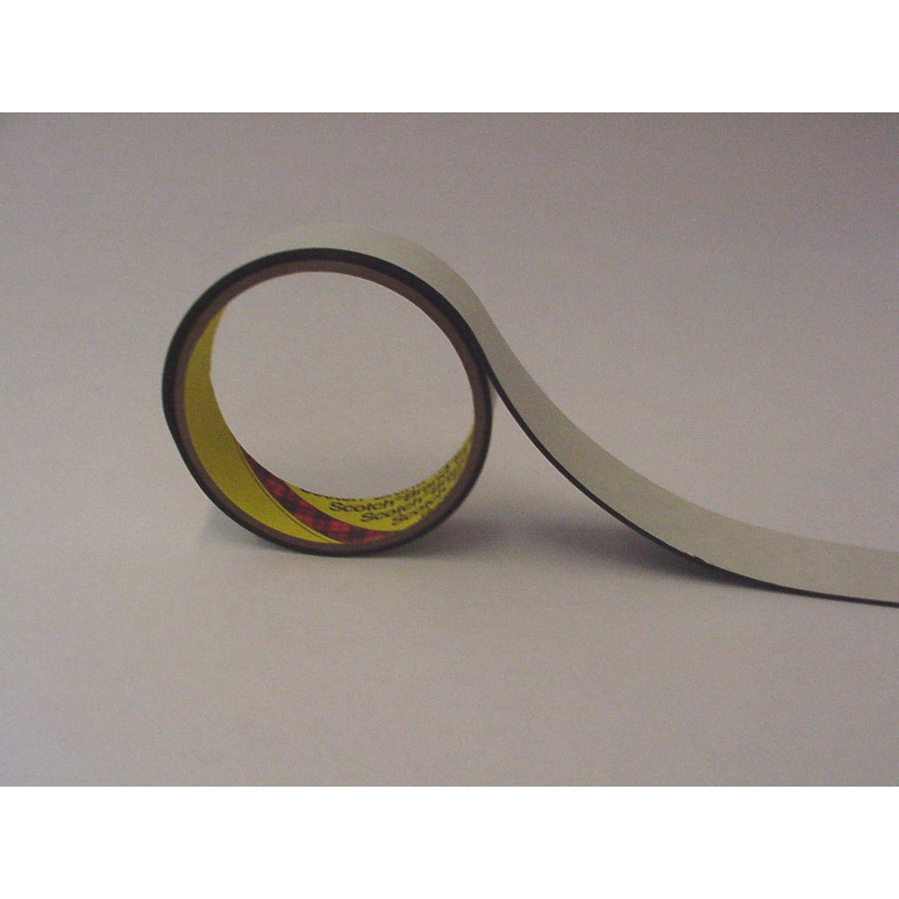 3M 7000047491 | 36.000yd OAL x 0.370" Width x 0.08mm Thickness Acrylic 4516 General Purpose Foam Tape - Black