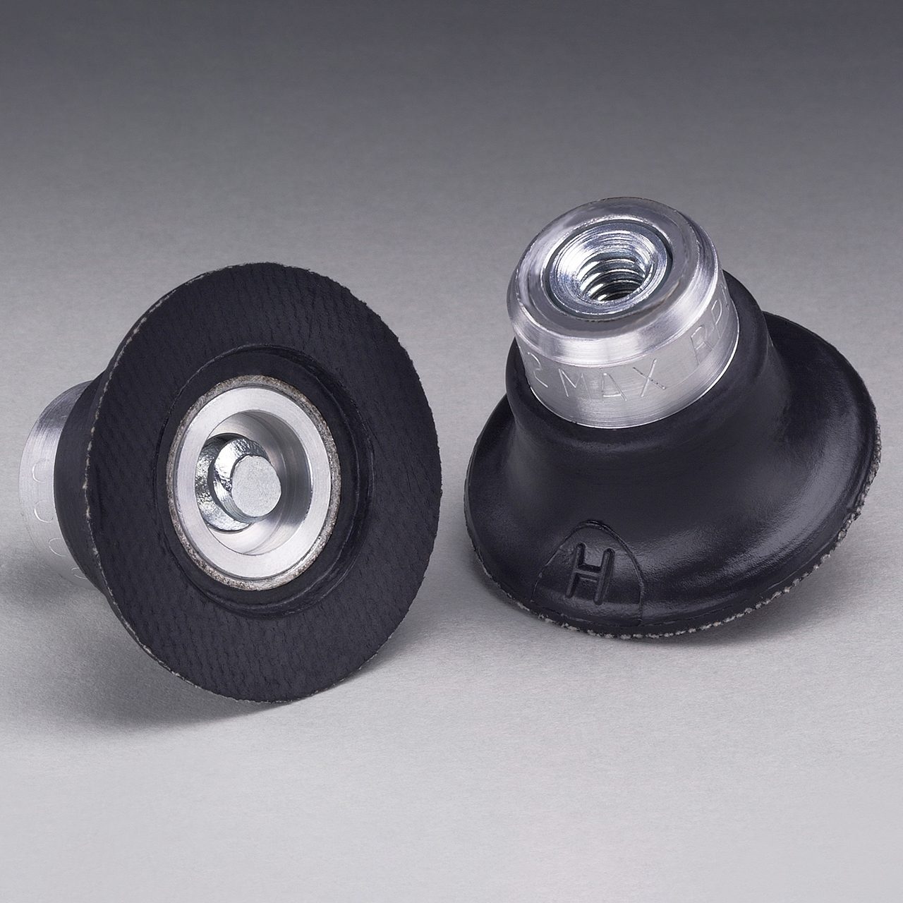 3M 7100132673 | 77728 Roloc 1-1/2" Diameter x 1/4-20 INT Thread 7.6 in OAL x 5-3/16" Width TS Disc Pad