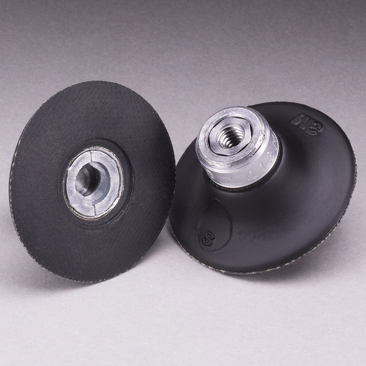 3M 7000045278 | 45094 Roloc 2" Diameter x 1/4"-20 INT Thread 7.6 in OAL x 5"-3/16" Width TR Disc Pad