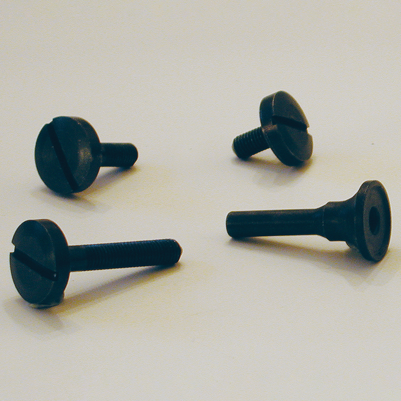 3M 7100110598 | 703946 Standard Abrasives 1/4" Shank x 2.5 in Length Mandrel