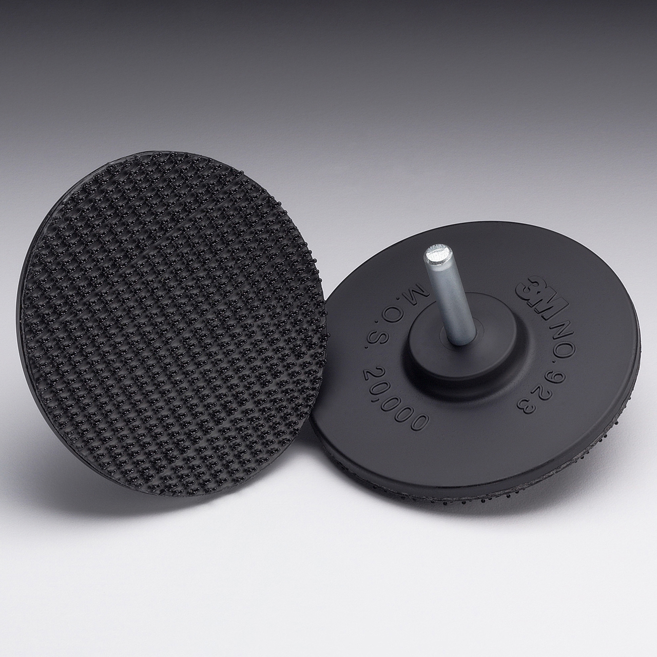 3M 7000120560 | 04132 3" Diameter x 1/4-20 EXT Thread x 1/4" Shank x 6.0 in OAL x 6" Width Disc Pad Holder