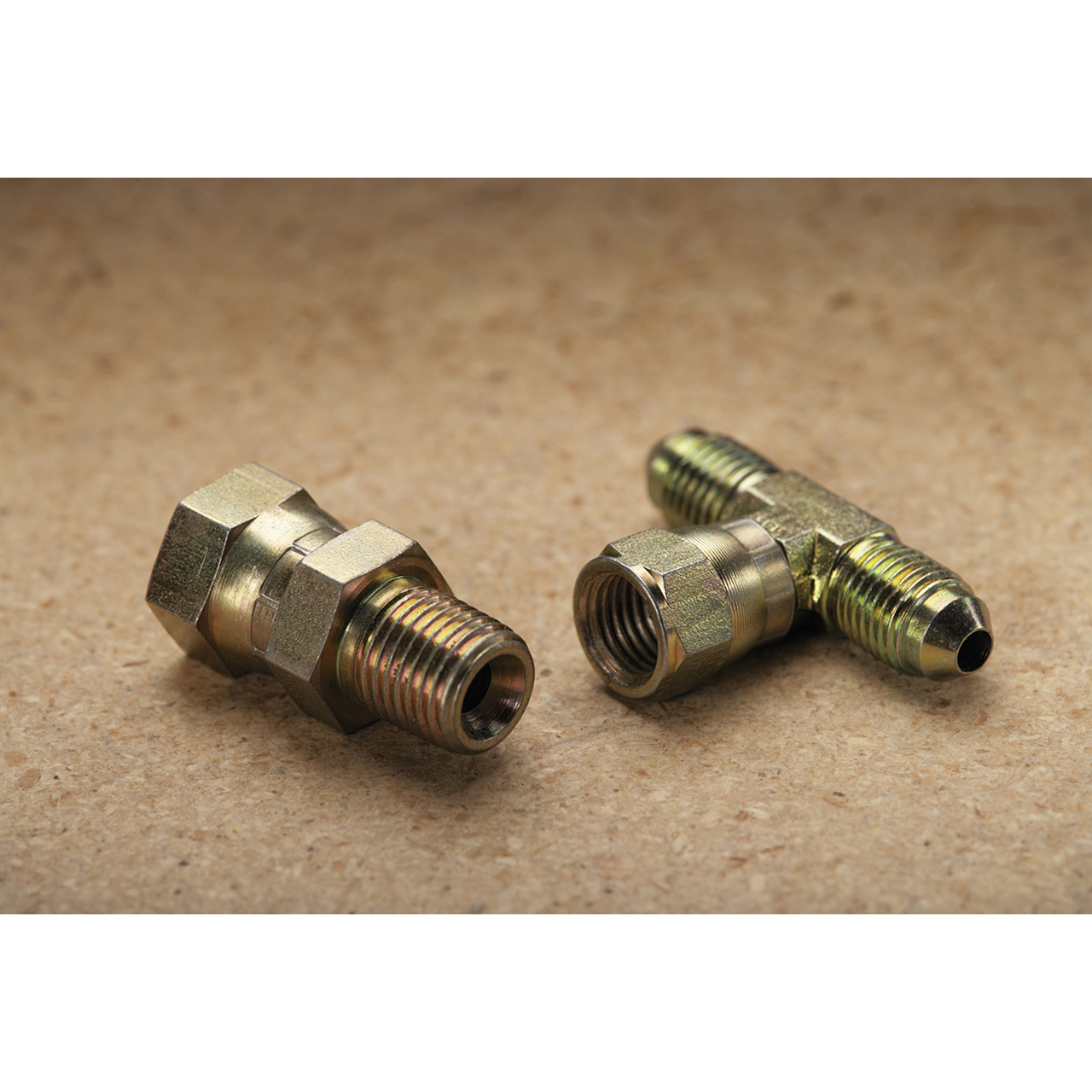 3M 7000046660 | Cylinder Adhesive T-Fitting