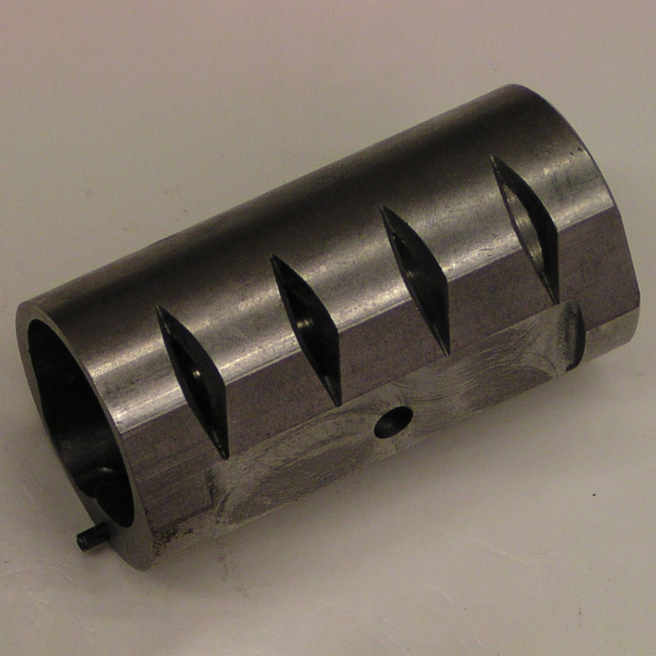 3M 7000119130 | 06601 11.02 in Length x 4" Width Cylinder