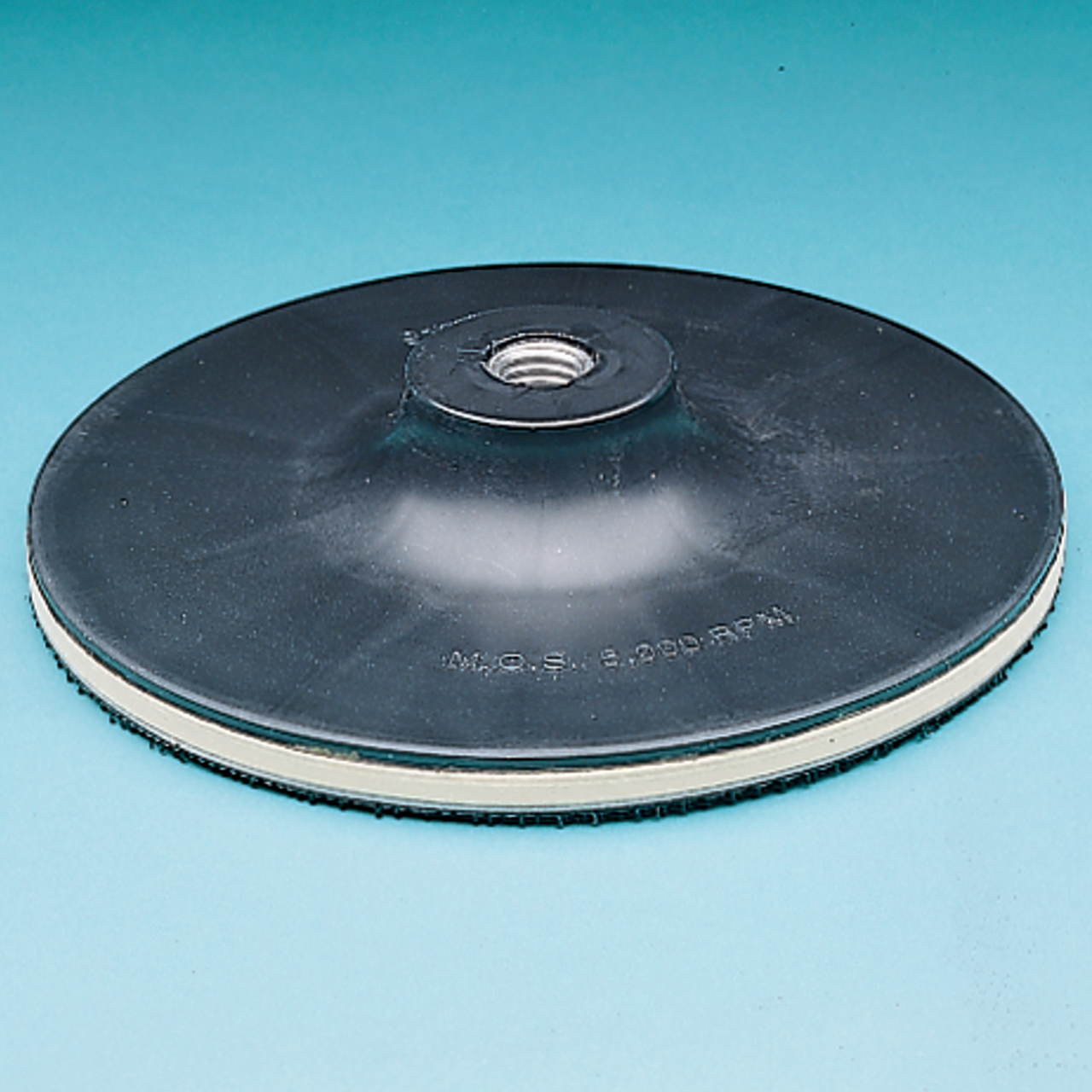 3M 7000028549 | 09450 0.375 in Hole Diameter x 7" OAD x 5/8-11 Thread x 5/16" Thickness x 9.19 in OAL x 9-3/16" Width Disc Pad Holder