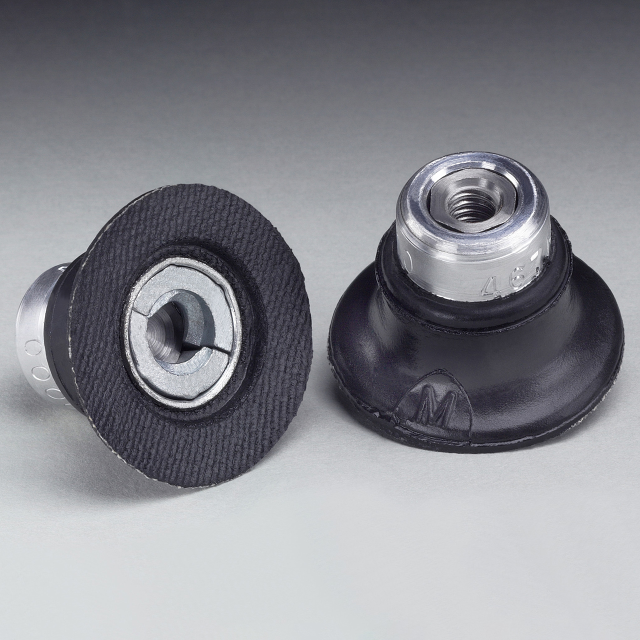 3M 7000045280 | 45099 Roloc 1-1/2" Diameter x 1/4-20 INT Thread 7.6 in OAL x 5-3/16" Width TR Disc Pad