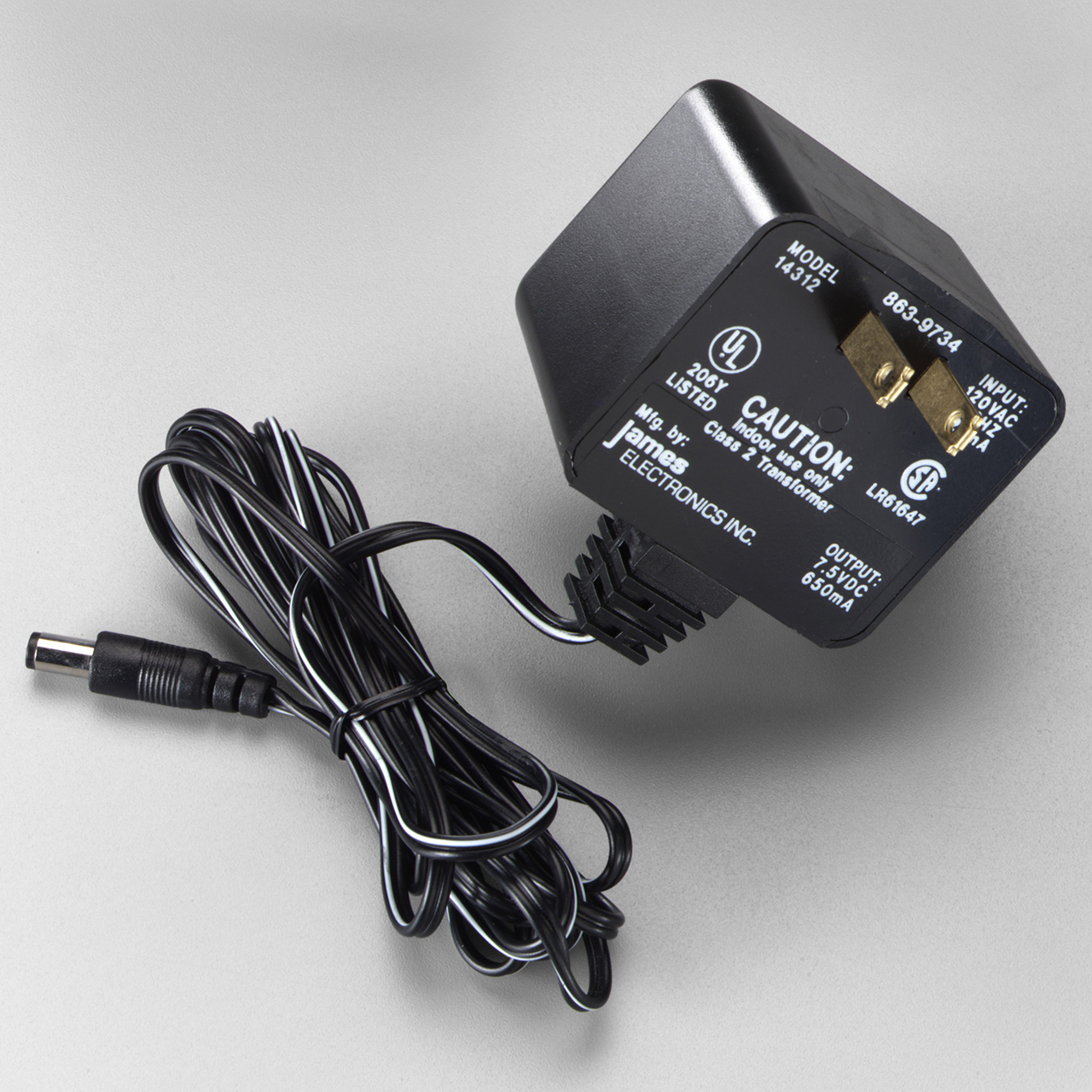 3M 7000131705 | 529-04-50 Black Adapter