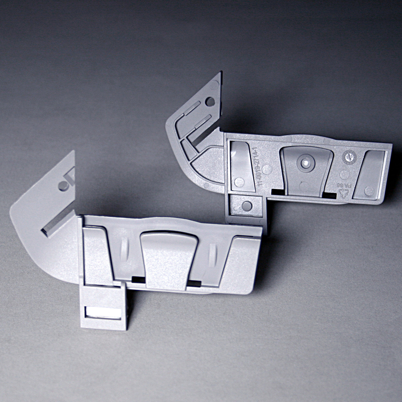 3M 7100077600 | Versaflo S-952 Gray Visor Attachment Clip