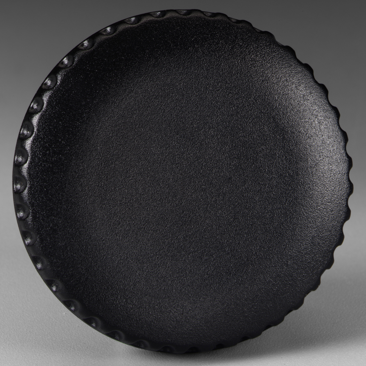 3M 7100006233 | 37002 Plastic Black Bayonet Cap