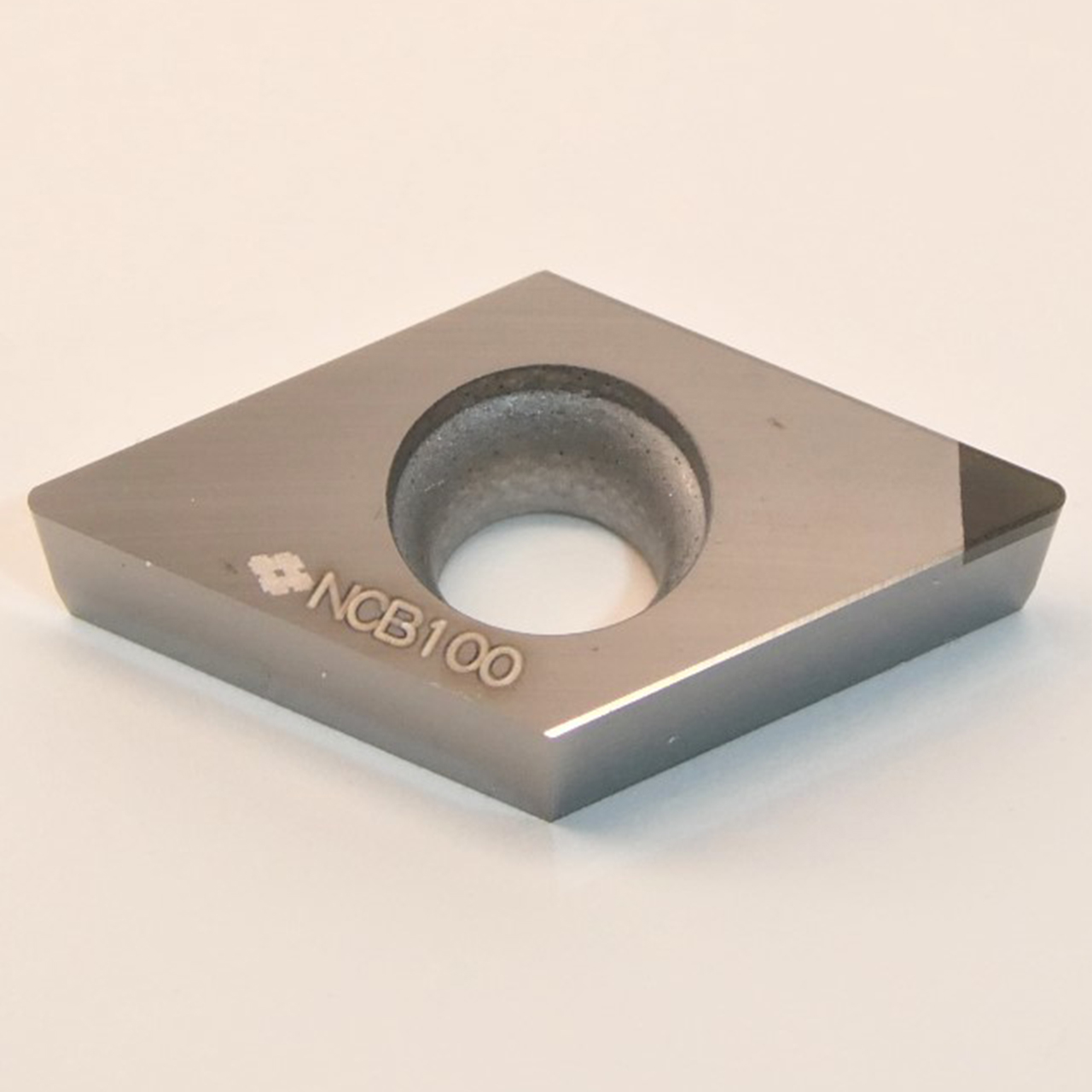 Sumitomo 16P5FDN | NUDCGA32.51-NCB100 0.3750" Circle Diameter x 4.40mm Hole Diameter x 0.0157" Radius Uncoated CBN Turning Insert