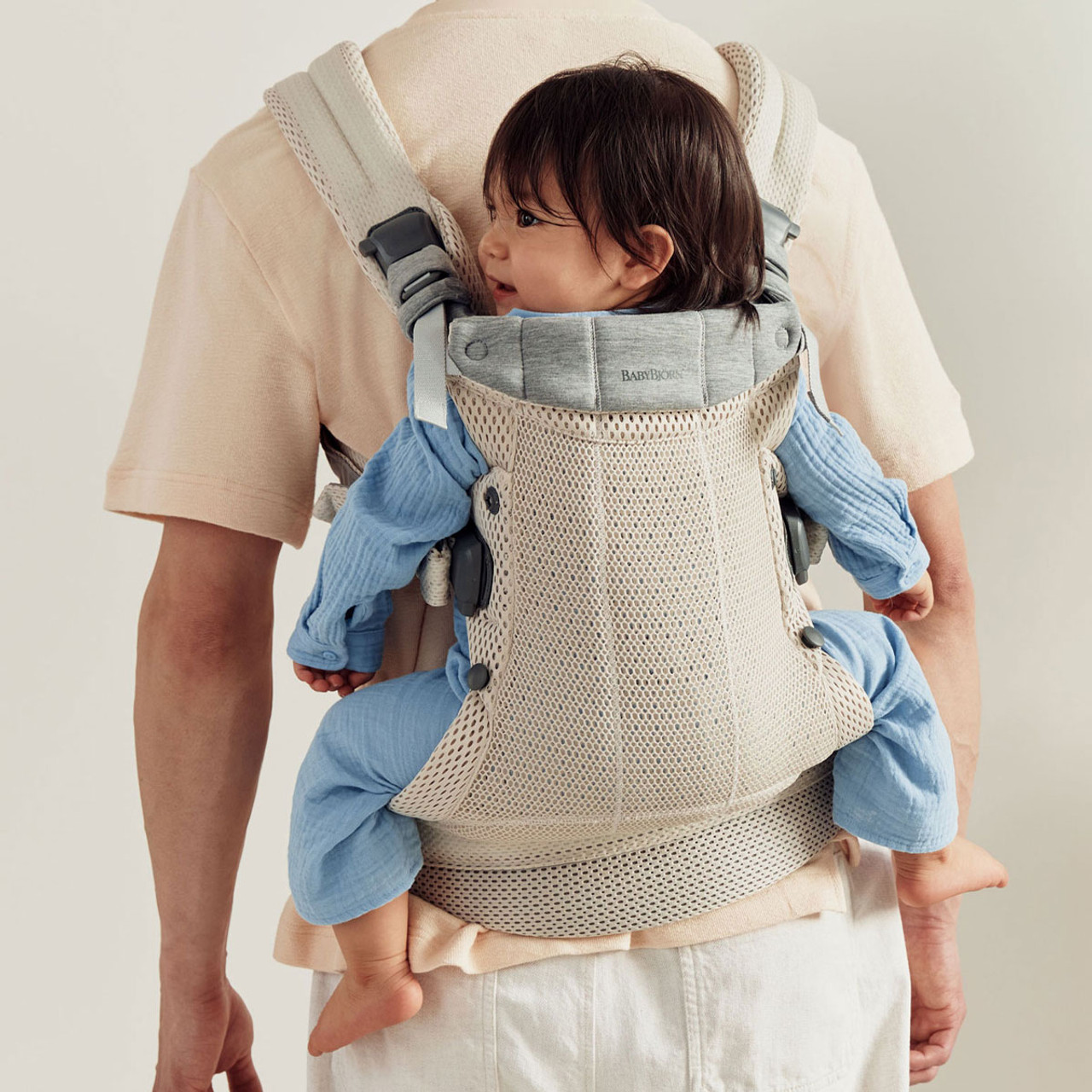 美品BABYBJÖRN BABY CARRIER HARMONY Baby Carrier Harmony—comfy, padded back support | BabyBjörn
