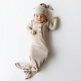 Kyte Baby Ribbed Knotted Gown with Hat Set - Bisque