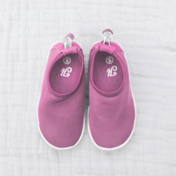 Honeysuckle Swim Summer Shoe - Magenta